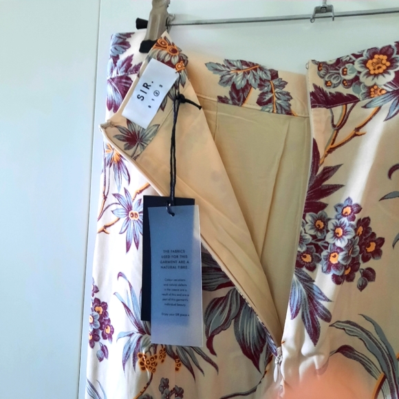 SIR The Label Floral Pencil Pants BNWT - Picture 7 of 7